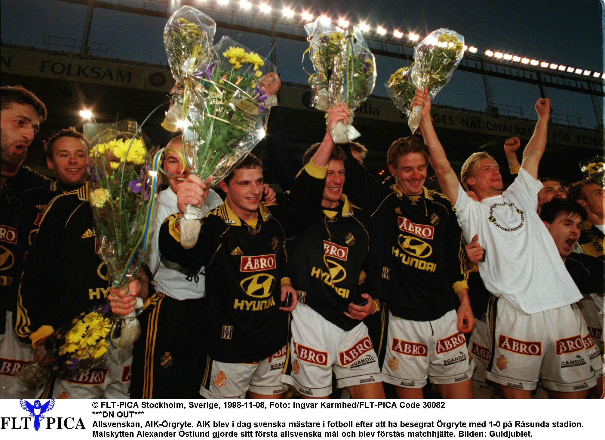1998: AIK firar SM-guld. 1998: AIK firar SM-guld.