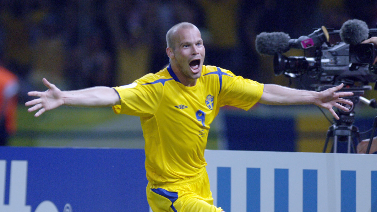 Han avgjorde Sveriges VM-match mot Paraguay med sitt mål 2006 inför 50 000 svenskar i Berlin.