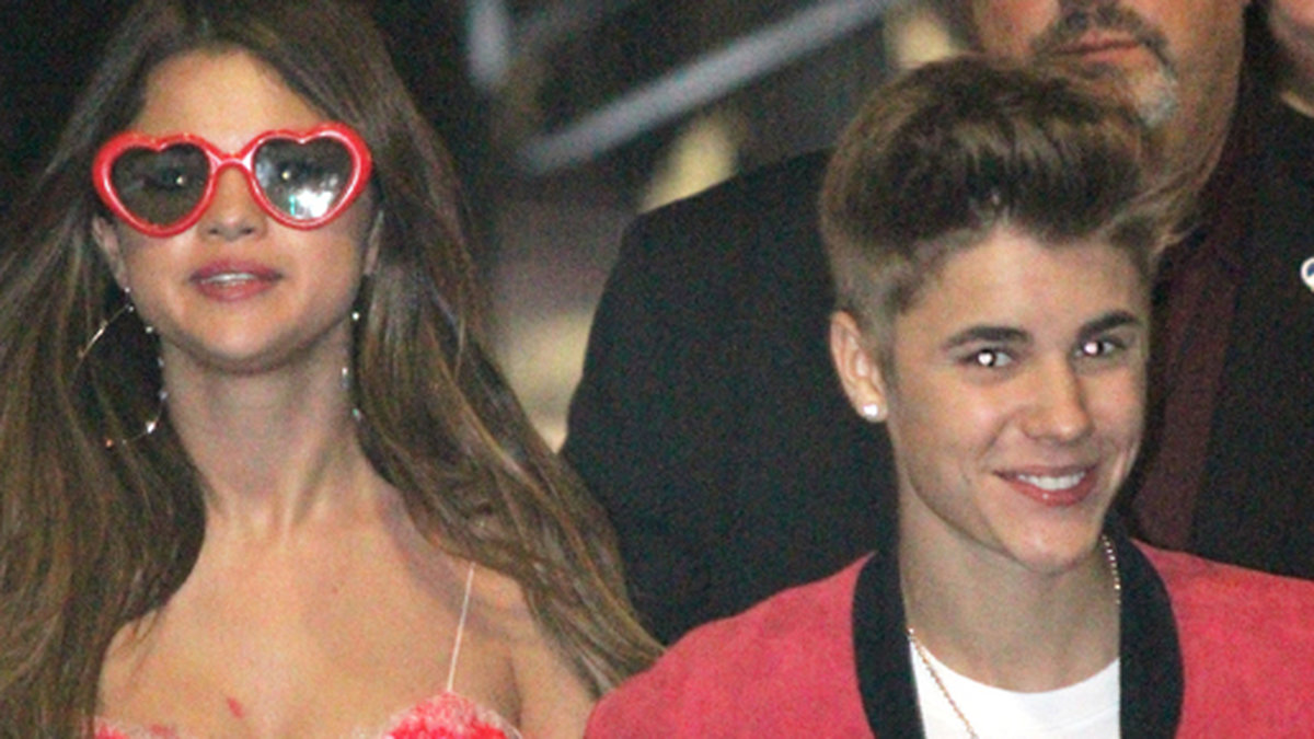 Justin och Selena på fest i Hollywood år 2012. 