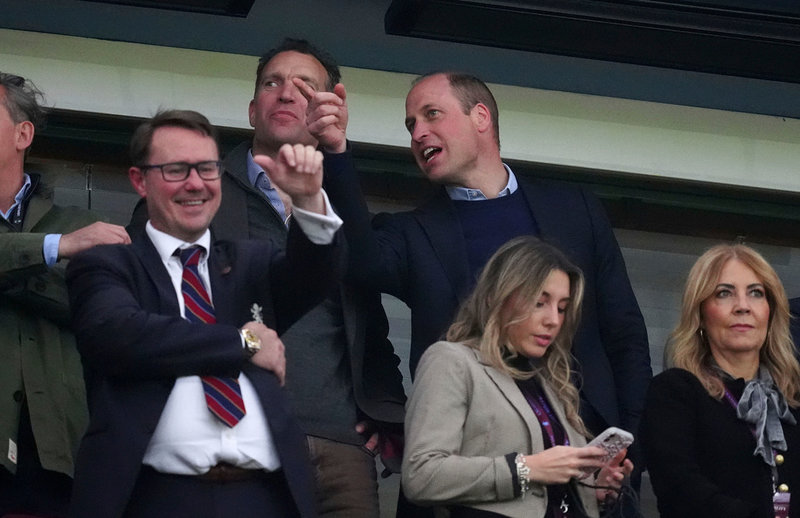 Prins William fick se favoritlaget Aston Villa förlora.
