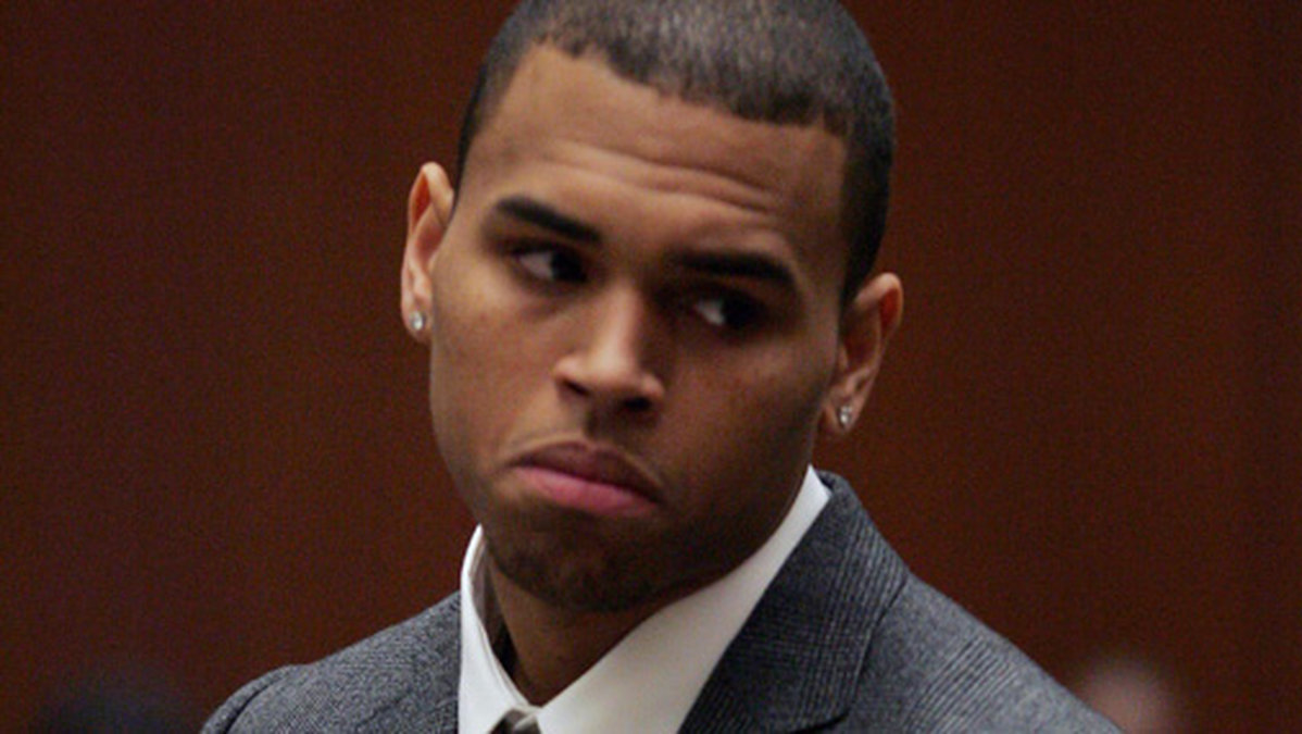 Chris Brown dömdes till fem års villkorligt och sex månader samhällstjänst. 