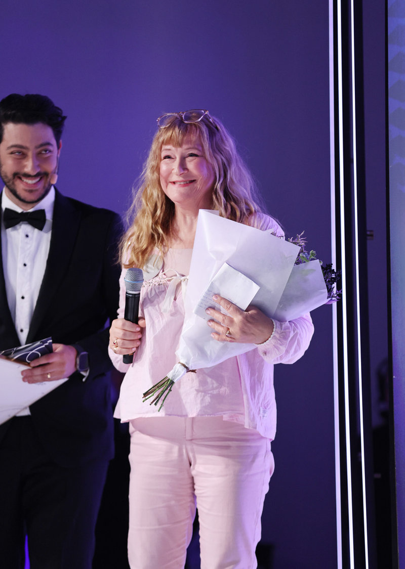 Journalisten och radioreportern Katarina Gunnarsson tilldelas Lukas Bonniers stora journalistpris.