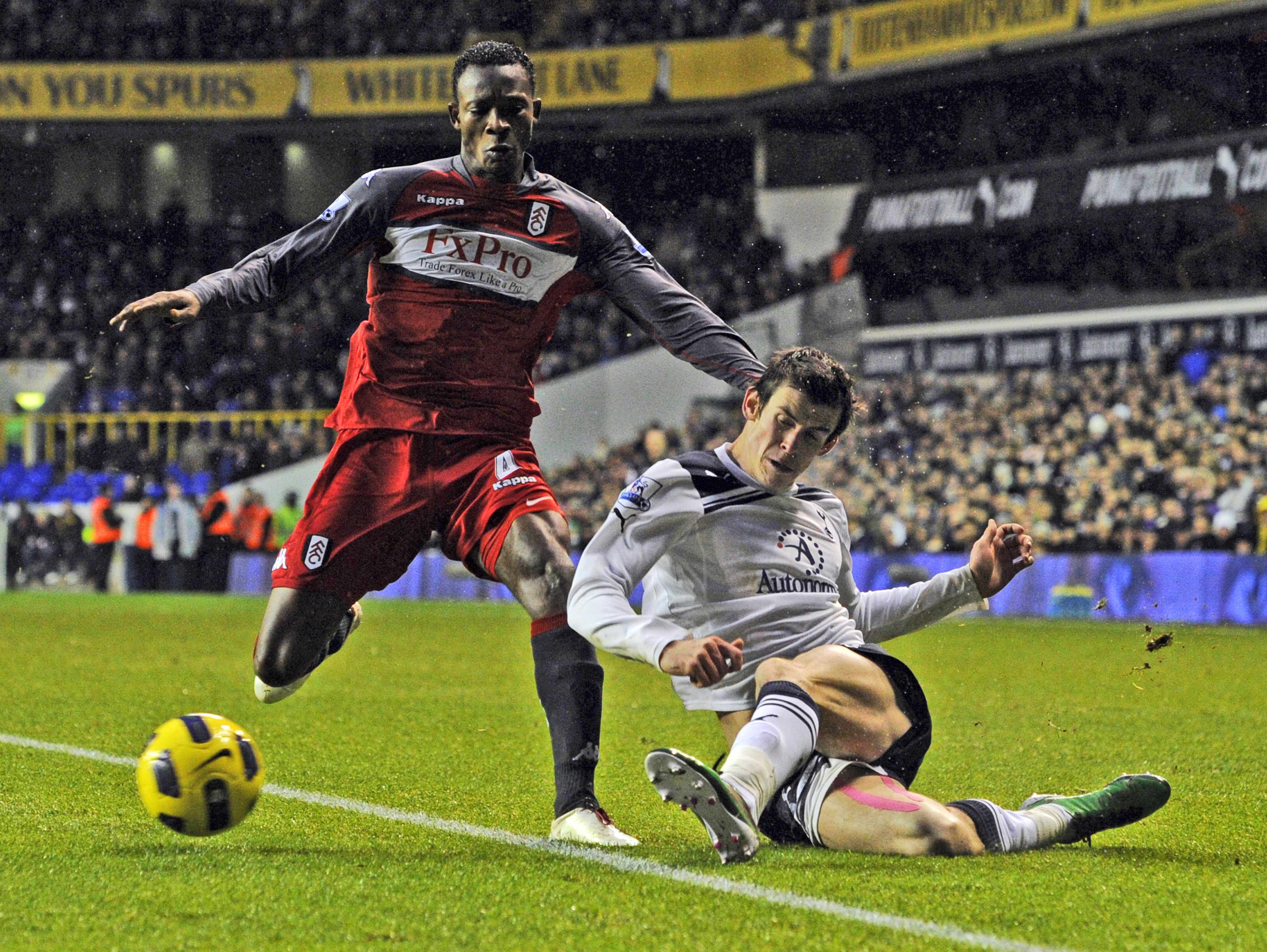 Gareth Bale är skadad och missar helgens match mot England och kanske matchen mot Real Madrid.
