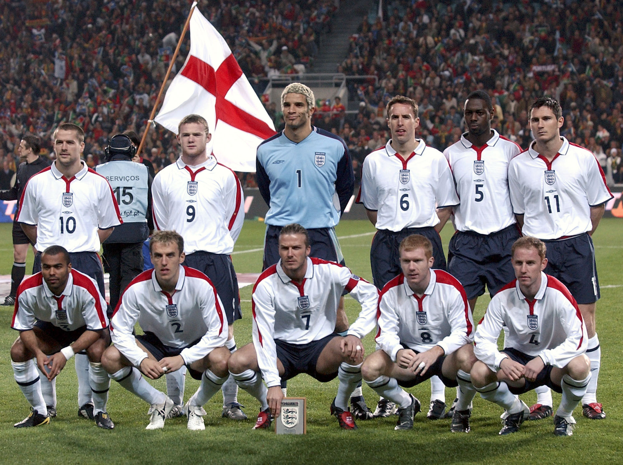 Den engelska startelvan mot Portugal i EM 2004. Den engelska startelvan mot Portugal i EM 2004.