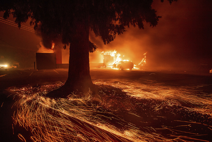 Brand i Kalifornien Brand i Kalifornien