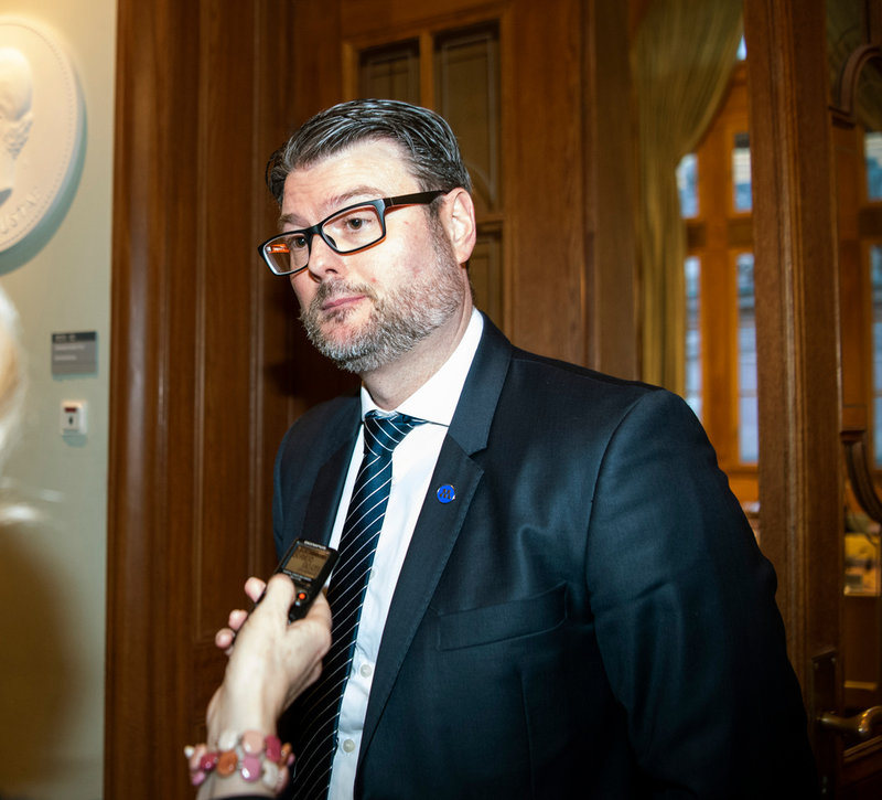 Edward Riedl (M) tror inte på en elräkningsakut.