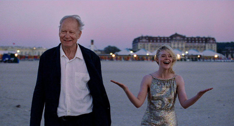Stellan Skarsgård och Elle Fanning i "Sentimental value".