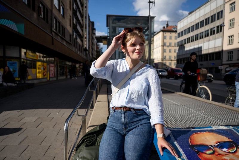 Hilda Johansson, 24, anser inte att ett förbud mot snusning på skoltid för personer över 18 är rätt väg att gå.