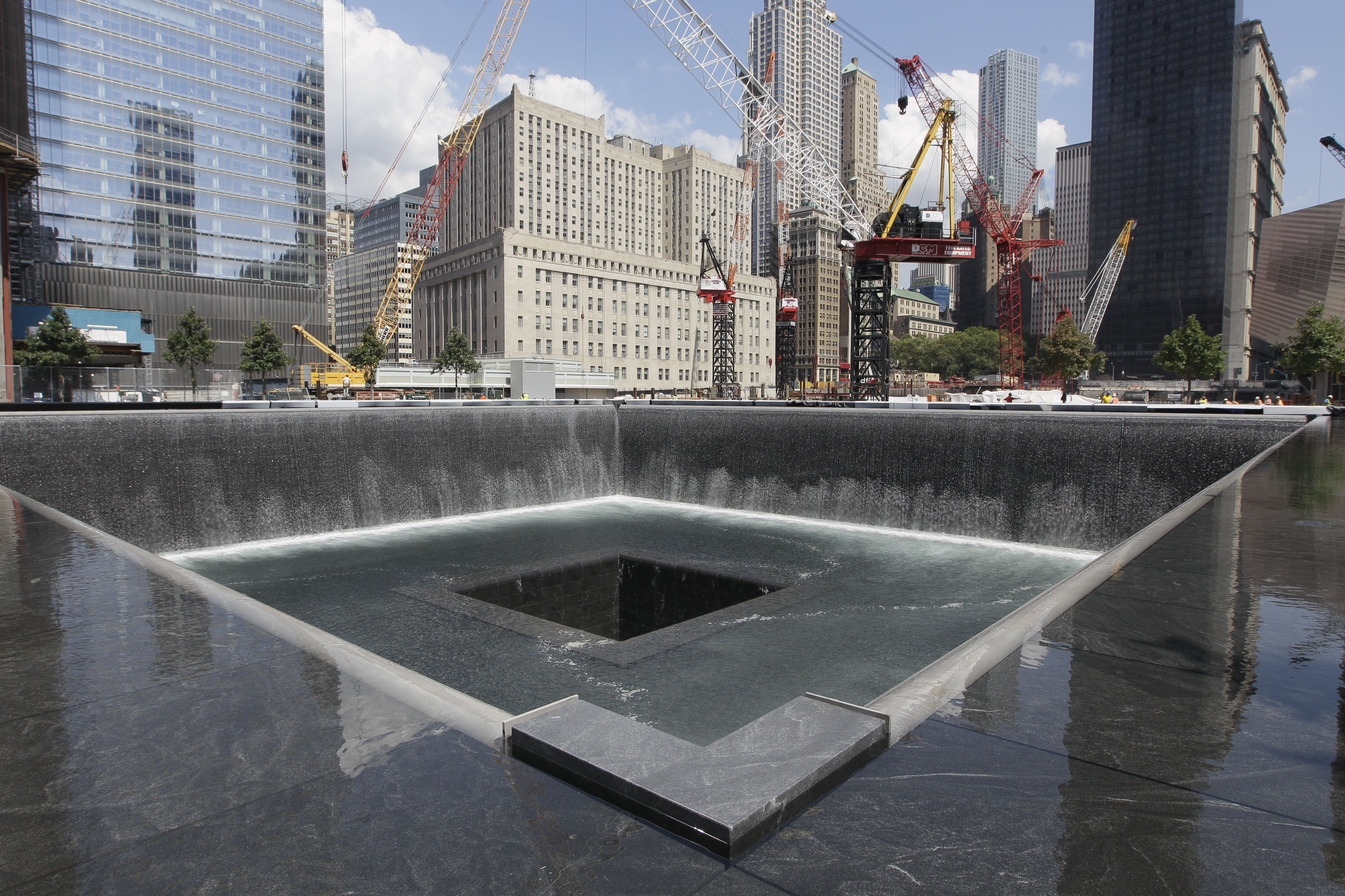 2011 har arbetet med minnespoolen (World Trade Center Memoria) kommit långt och är i slutfasen. 
FOTO: Mary Altaffer / SCANPIX