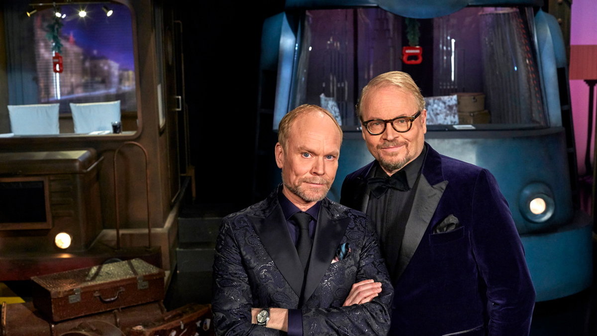 Kristian Luuk och Fredrik Lindström är programledare i 'På spåret'. Pressbild.