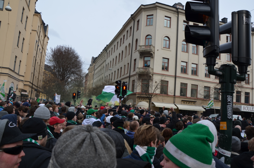 Marschen har blivit en tradition på Södermalm i Stockholm. Marschen har blivit en tradition på Södermalm i Stockholm.