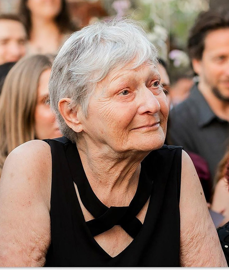 85-åriga Yaffa Adar finns bland de som hållit gisslan av Hamas. Hon frigavs i fredags och är nu tillbaka i Israel.