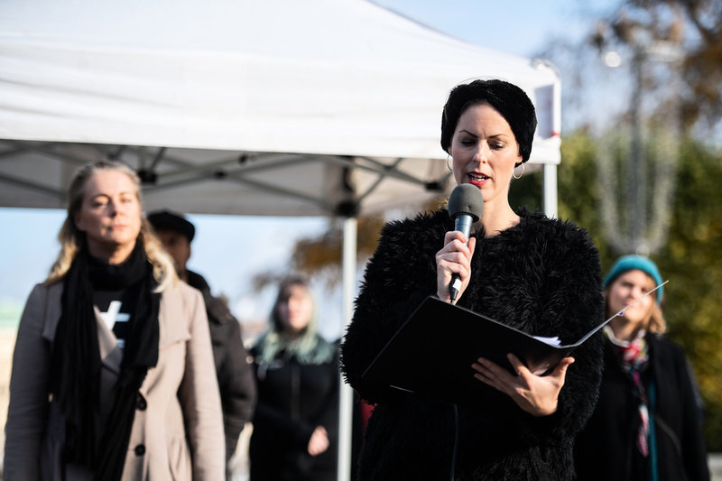 Ida Falk Winland under en kulturarbetarprotest 2020.