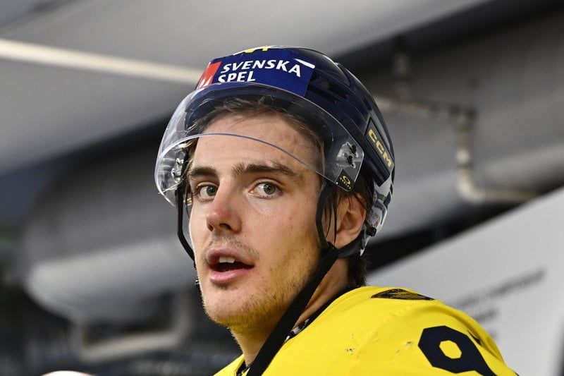 Leo Carlsson i Tre Kronor-tröjan. Arkivbild.