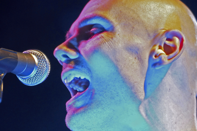 Billy Corgan, Kollaps, Twitter, Blåmärke