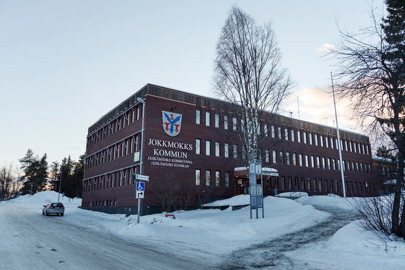 Kommunstyrelsens ordförande Robert Bernhardsson ser en gruva i Kallak som en möjlig vitamininjektion för Jokkmokk. Men han vill inte låta sig intervjuas inför det omstridda beslutet.