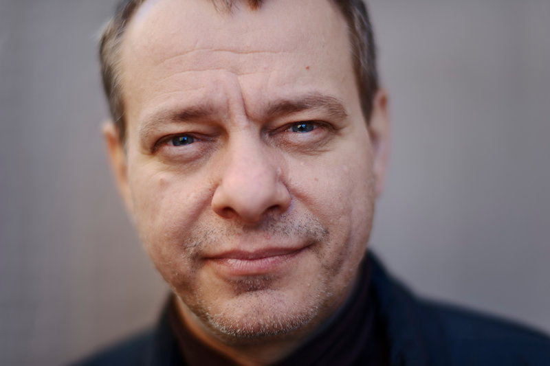 Det finns inga ord för att beskriva det som händer i Ukraina just nu, säger Marko Komonko, som nu bor i Gnesta med sin familj.