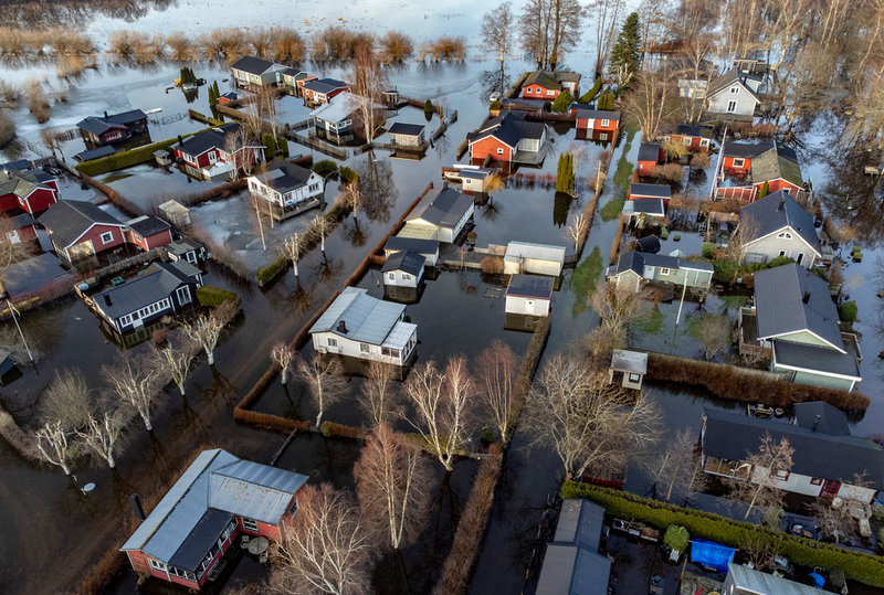 Ringsjöbadens stugområde vid Västra Ringsjön på söndagen.