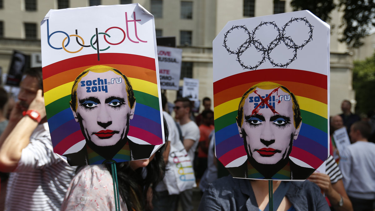 I Ryssland, under friidrotts-VM, protesteras det vilt mot lagarna. 
