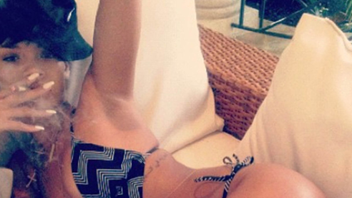 Rihanna är inte rädd för att visa upp sin vackra kropp på Instagram.