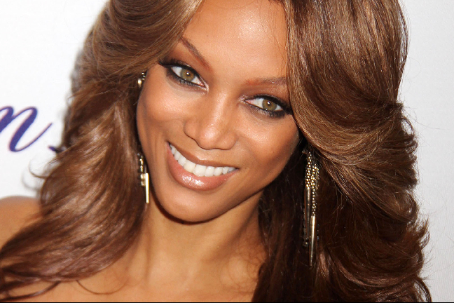 Du som sett "Americas Next Top Model" vet hur stylad och piffig Tyra Banks alltid är när hon ska såga tjejerna i utröstningen... Du som sett "Americas Next Top Model" vet hur stylad och piffig Tyra Banks alltid är när hon ska såga tjejerna i utröstningen...