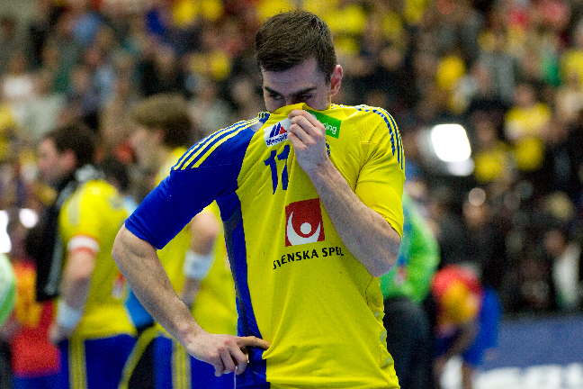 Dalibor Doder, som valdes in i världslaget, deppar efter torsken. Dalibor Doder, som valdes in i världslaget, deppar efter torsken.