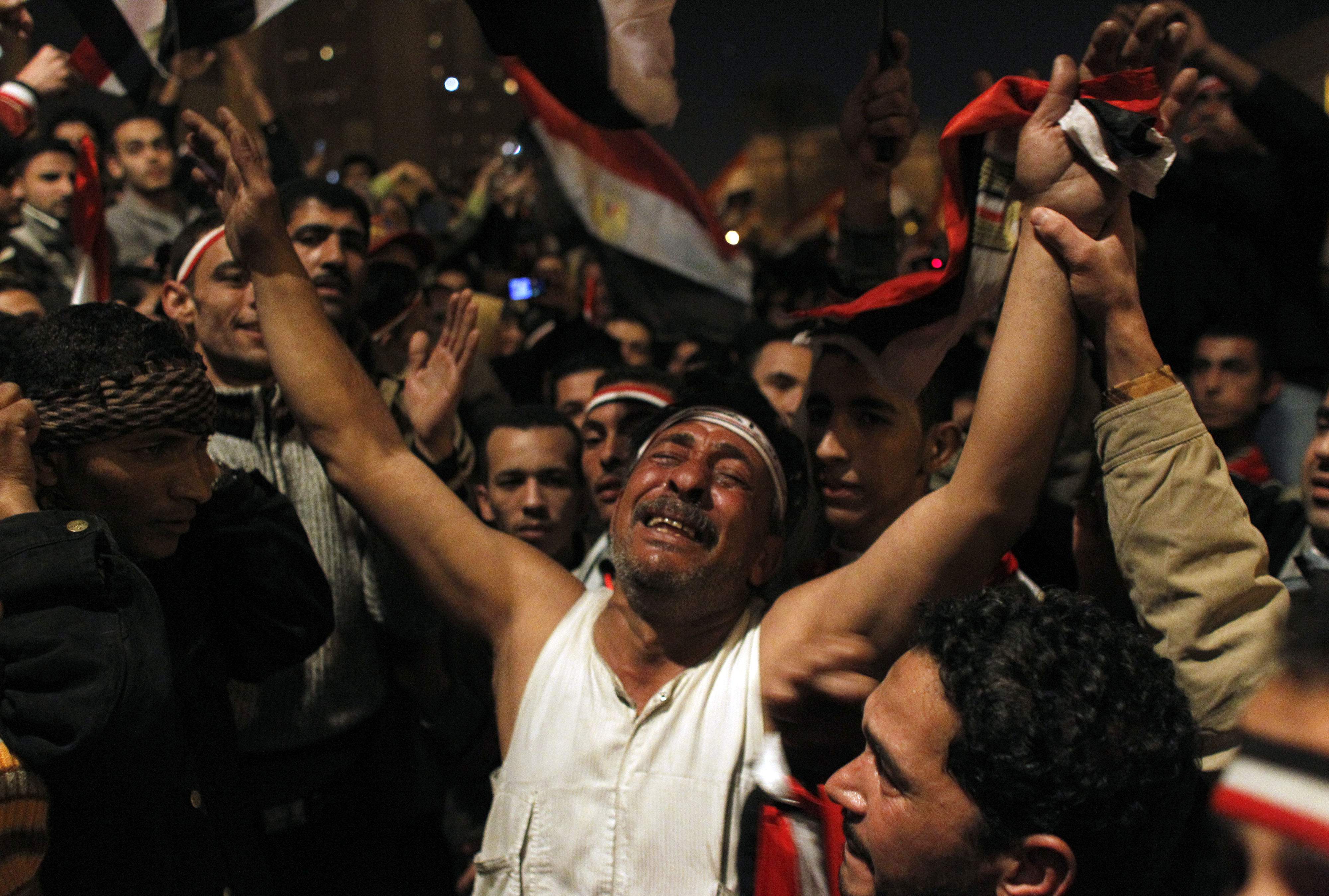 Revolution, Omar Suleiman, Avgår, Tahrir, Hosni Mubarak, Egypten