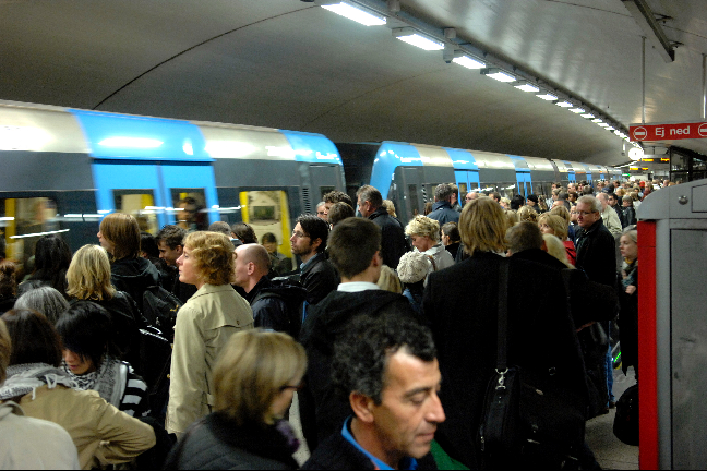 Tunnelbanan, Gröna linjen, tunnelbana, Förseningar, Kaos