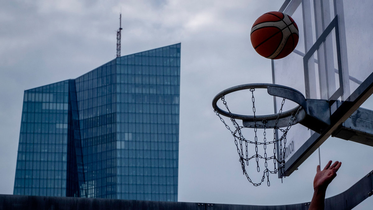 ECB-toppen: Snart slut med räntesänkningar