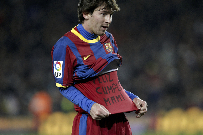 Messi dedikerade sitt mål till "mami".