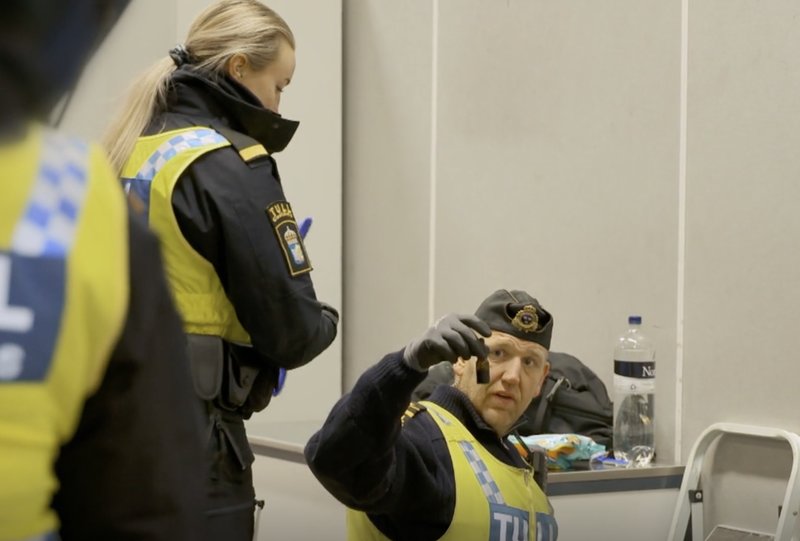 Se tullens ovanliga upptäckt – hittar mystiska ritningar: “Inte sett innan…”