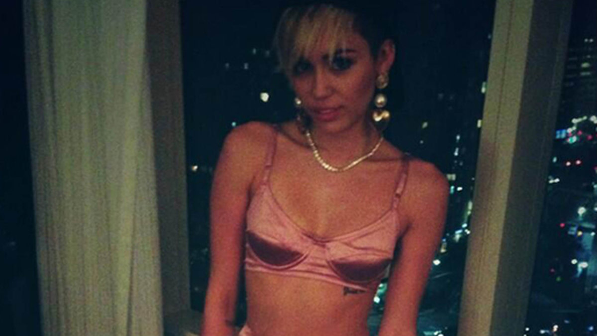Miley Cyrus hade releasefest för sitt album Bangerz. 
