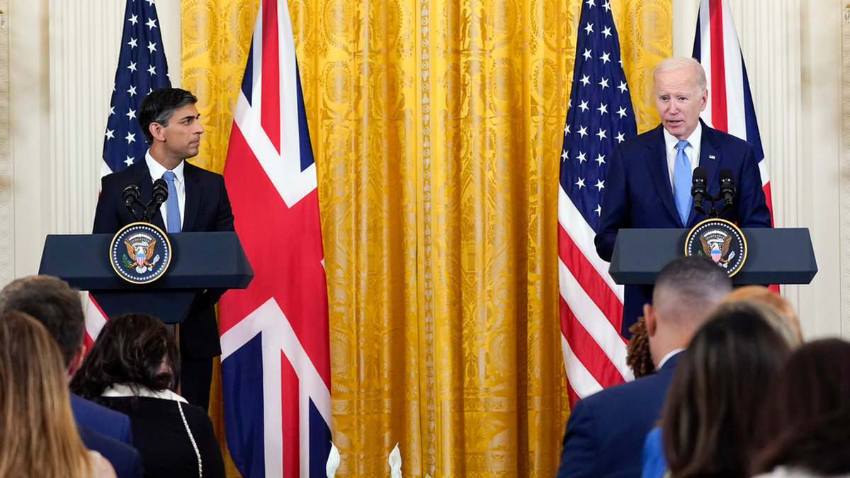 Storbritanniens premiärminister Rishi Sunak och USA:s president Joe Biden under en pressträff i Vita huset.