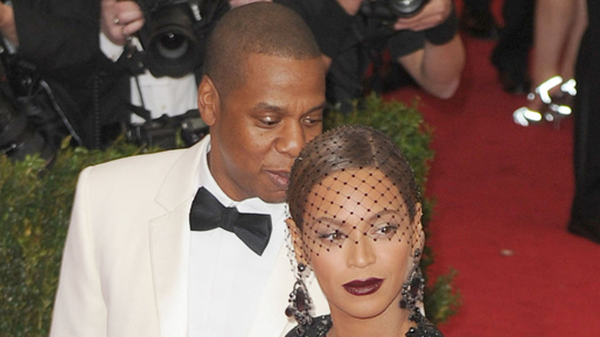 Beyoncé förbereder skilsmässa från Jay-Z. 