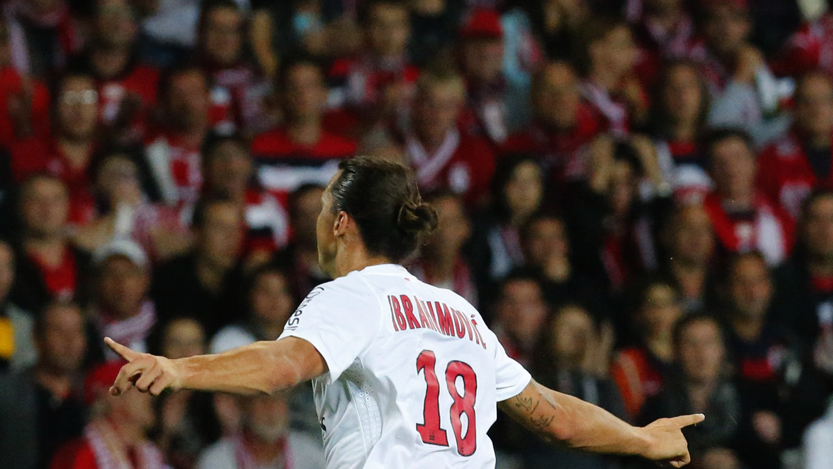Zlatan Ibrahimovic satte två mål borta mot Lille.