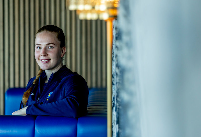 "Det har känts väldigt skönt att ha någon att prata med – få tips från och verktyg till hur man ska tänka", säger Isabelle Haak om att träffa en psykolog.