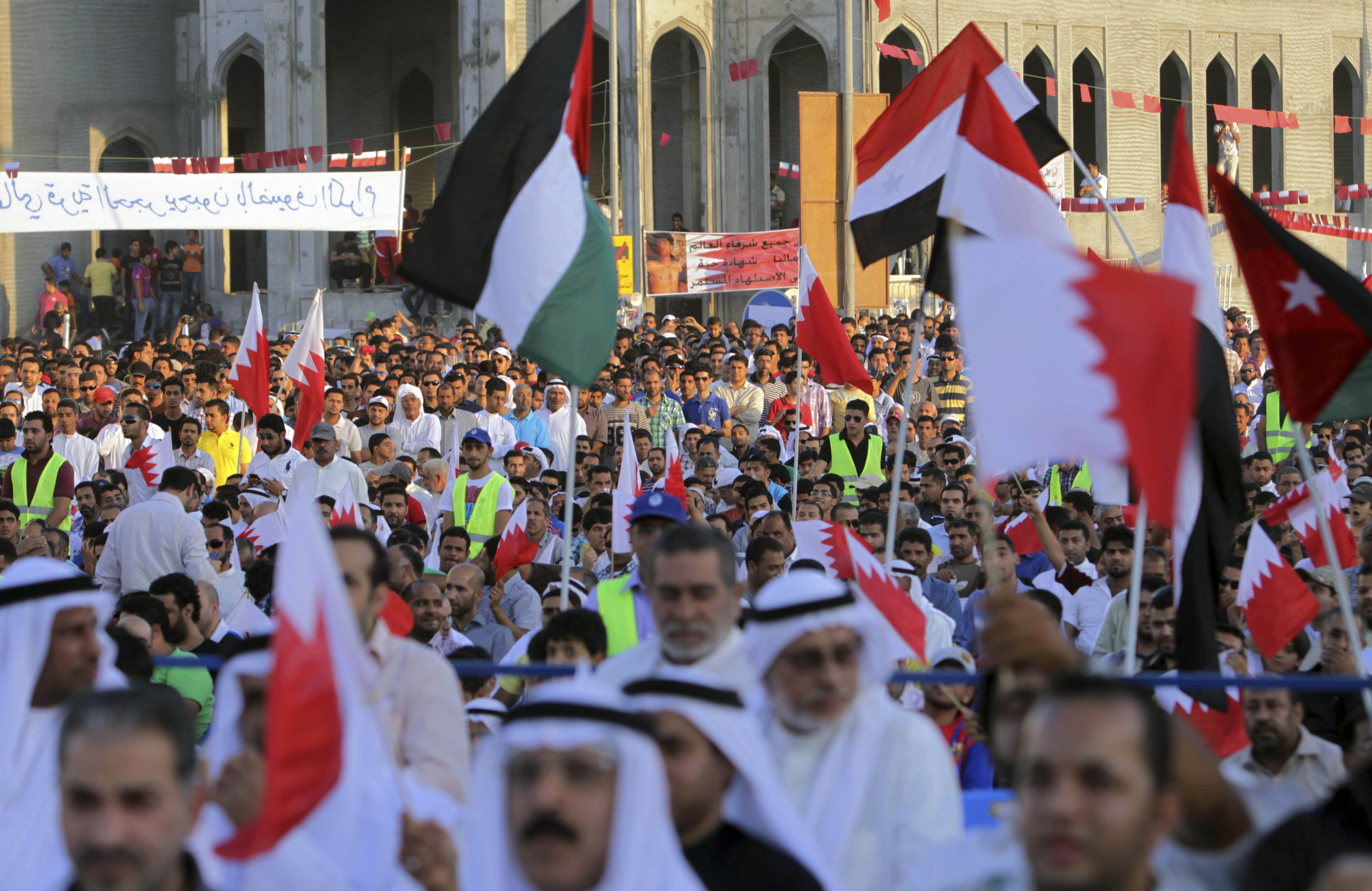 Protesterna i Bahrain har ökat igen den senaste tiden. I helgen arrangerades demonstrationer i solidaritet med andra länder där medborgarna kämpar för sin frihet.