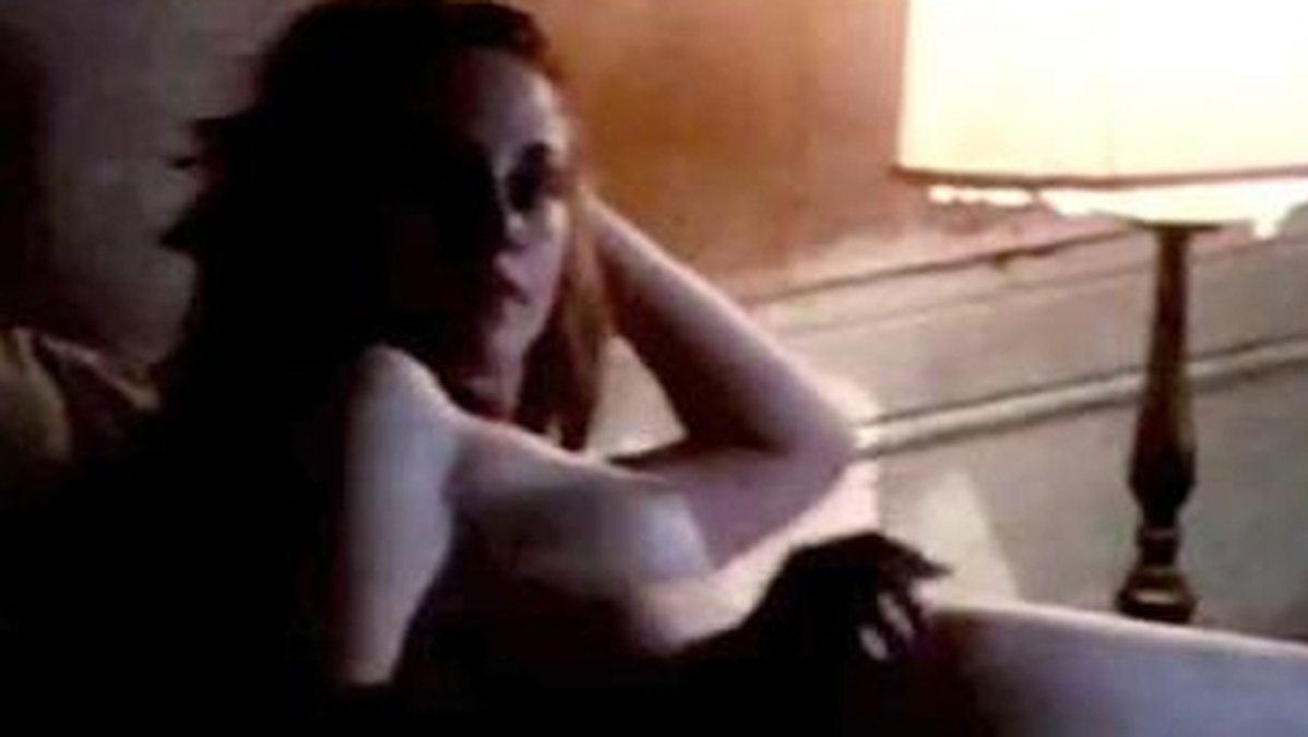 Kristen Stewart i sängen. 