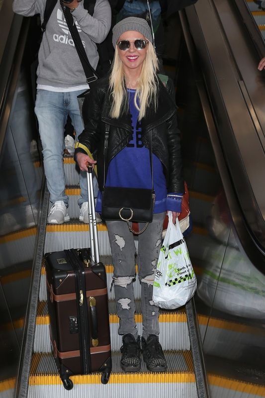 Tara Reid blev avvisad från sitt flyg. Tara Reid blev avvisad från sitt flyg.