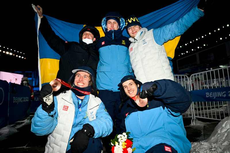 Henrik Harlaut och Jesper Tjäder med sina bronsmedaljer.