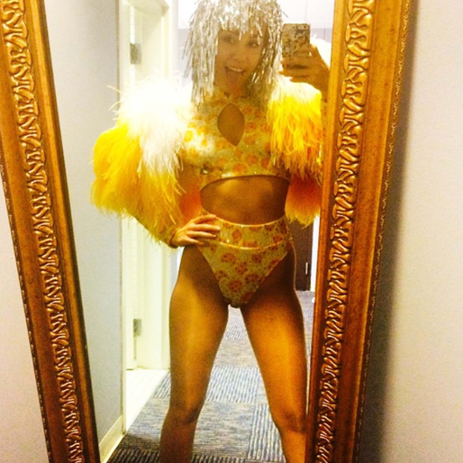 Miley Cyrus tar en flamboyant selfie. 