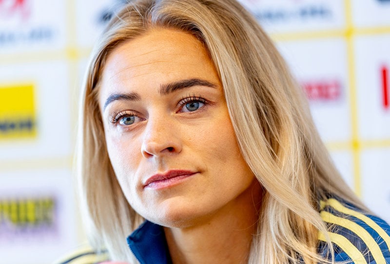 Fridolina Rolfö under onsdagens pressträff på den svenska EM-basen i Cham.
