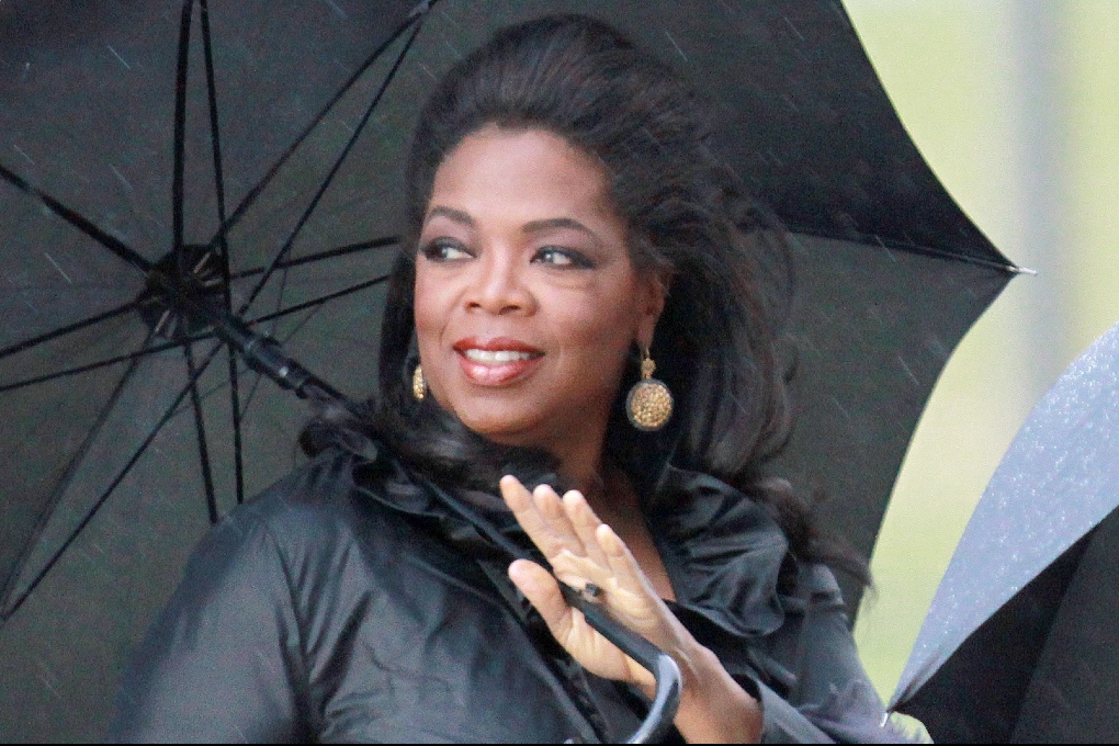 Oprah Winfrey sägs ha ljugit om sin uppväxt. Enligt Oprah själv var hon fattig och blev sexuellt utnyttjad.