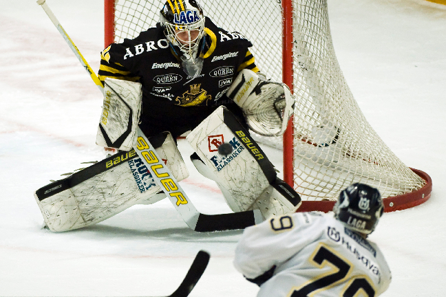 Gnaget-målvakten Viktor Fasth storspelade i hela matchen. Gnaget-målvakten Viktor Fasth storspelade i hela matchen.