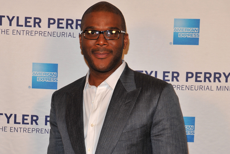 20. Tyler Perry, 42, tjänar en himla massa pengar. Kanske för att han gjort karriär som både skådis, regissör och författare. 20. Tyler Perry, 42, tjänar en himla massa pengar. Kanske för att han gjort karriär som både skådis, regissör och författare.