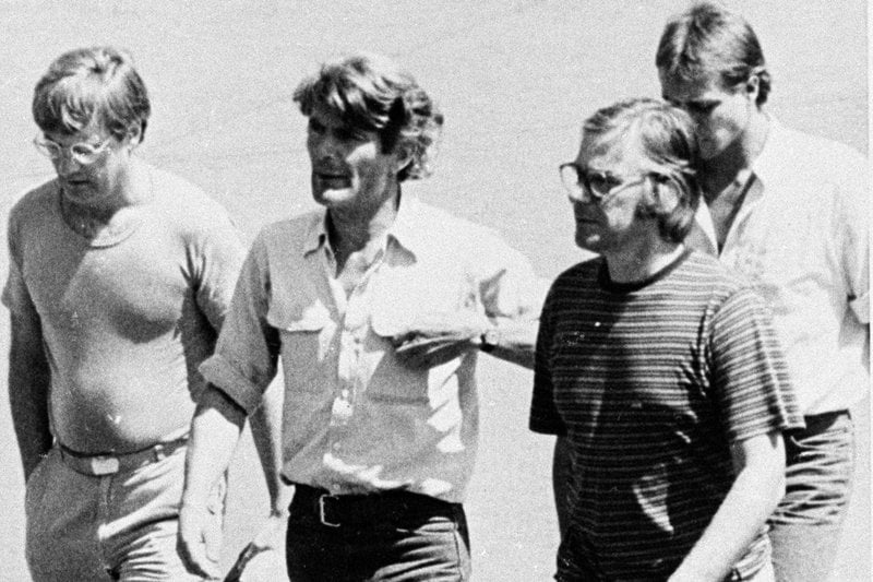 Tv-journalisterna Jan Kuiper, Koos Koster, Hans ter Laag och Joop Willemsen i San Salvador den 11 mars 1982, några dagar innan de mördades.