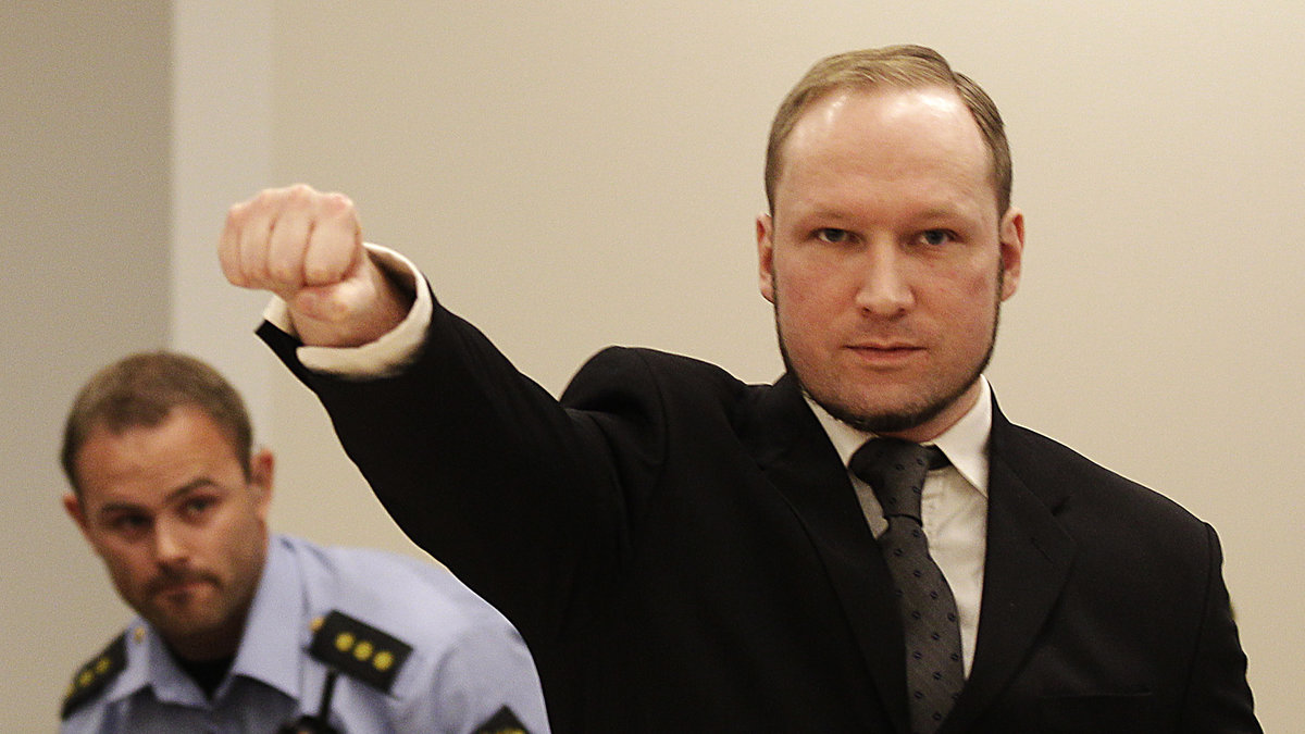 Breivik har en svensk kvinna. 