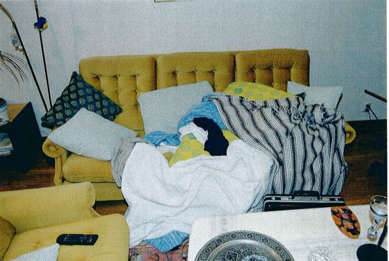 Här förblödde Effatain Kooros i sitt hem. Mordet ägde rum sommaren 2003. Här förblödde Effatain Kooros i sitt hem. Mordet ägde rum sommaren 2003.