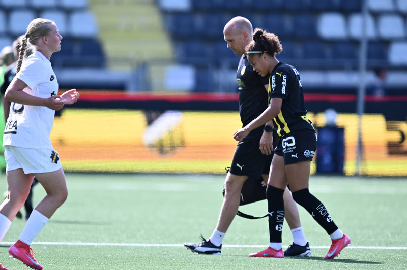 Toppar och dalar för Schröder mot AIK.