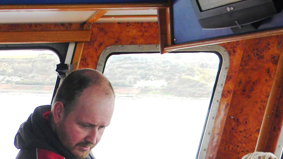 Fiskaren Andrew Leaper hittade flaskposten nära en ö vid Skottlands norra kust. 